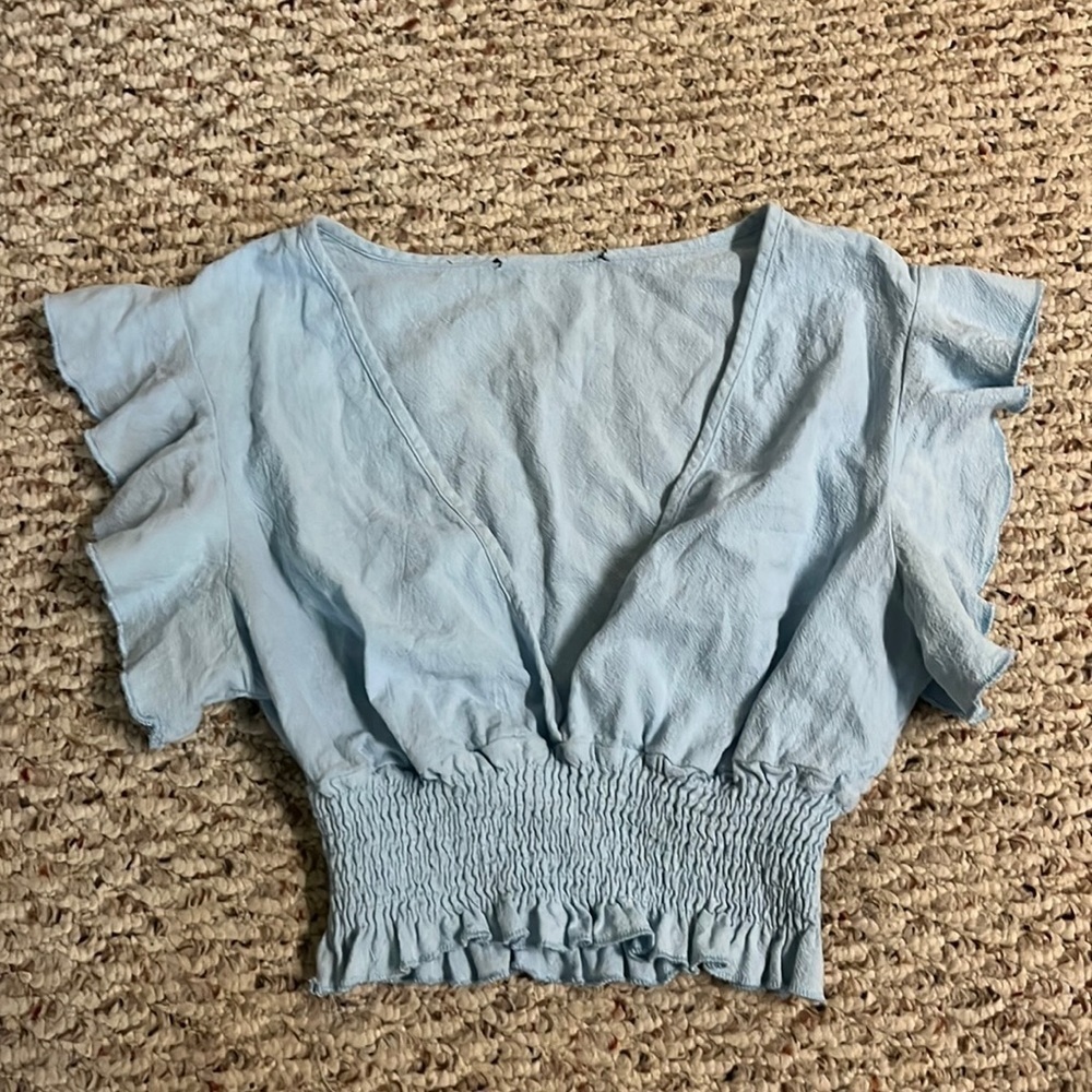 Cropped Ruffle Sleeve Top - Picture 1 of 2